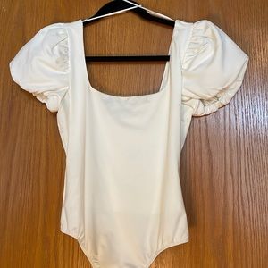 ASTR THE LABEL GORGEOUS WHITE PUFF SLEEVE BODYSUIT